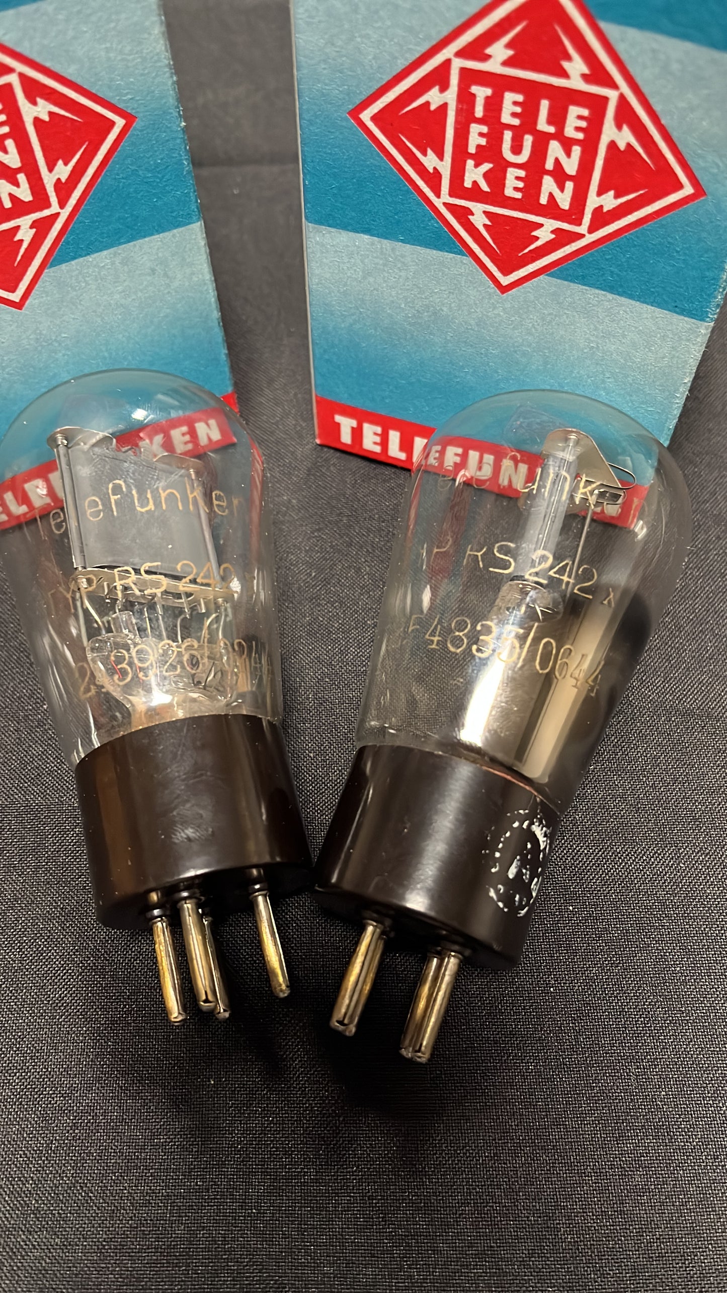 Telefunken RS242 gepaartes Paar
