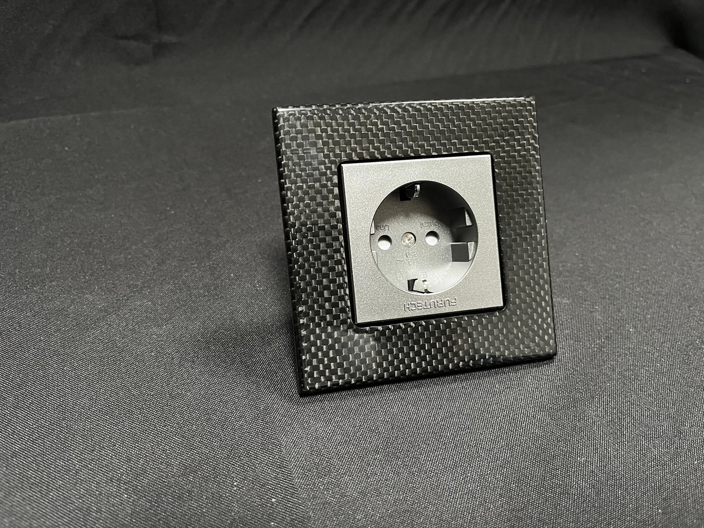 Furutech Rhodium Schuko-Wandstecker