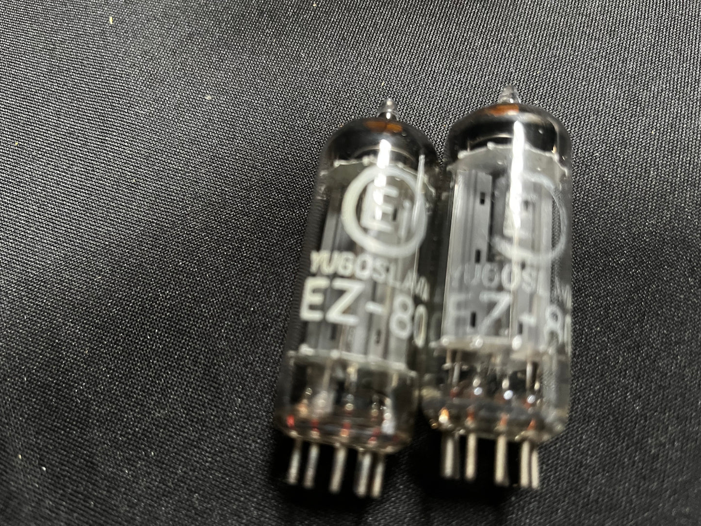 Philips EI Niš EZ80 pair