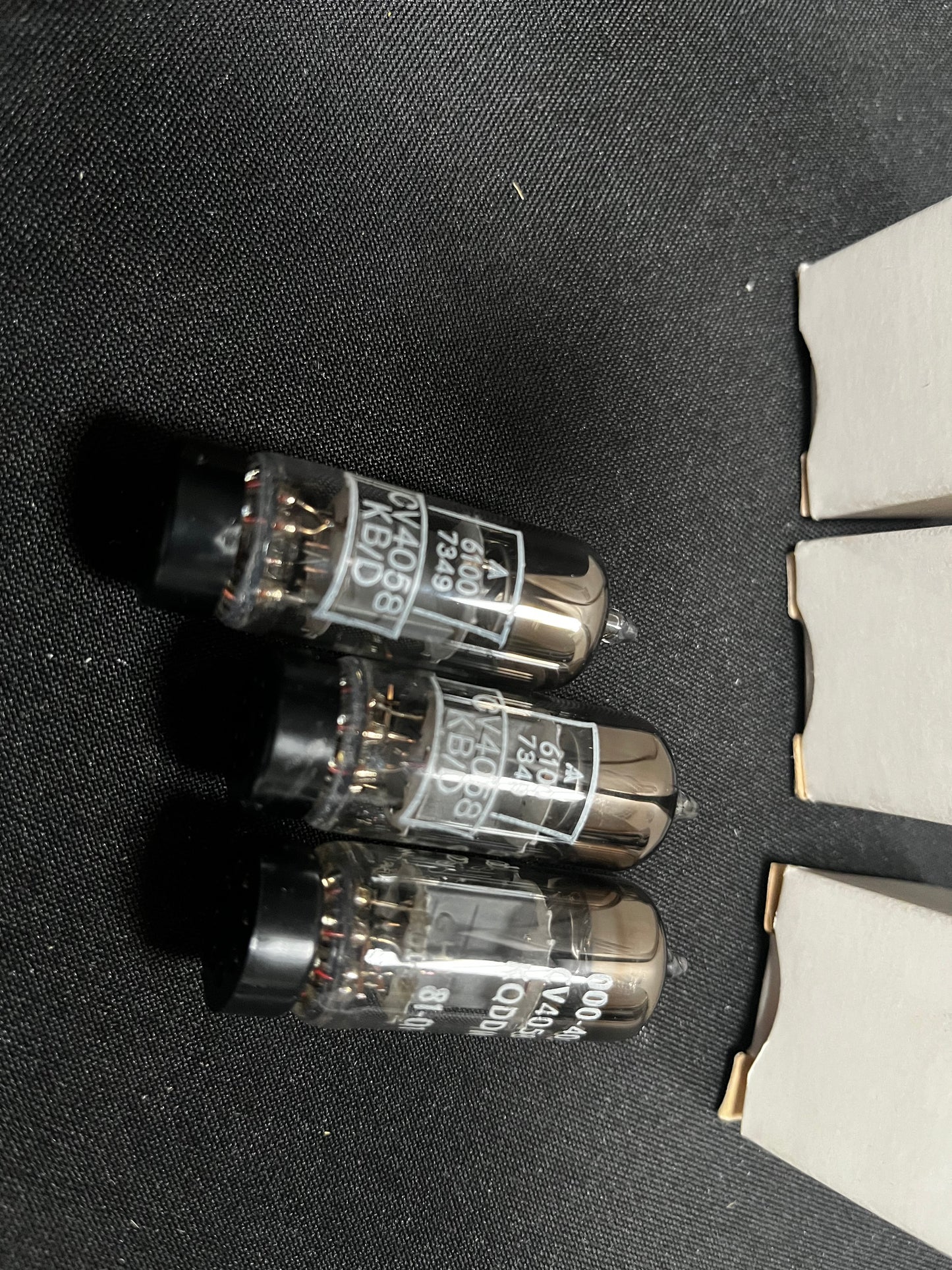 Mullard CV4058 NOS (trio)