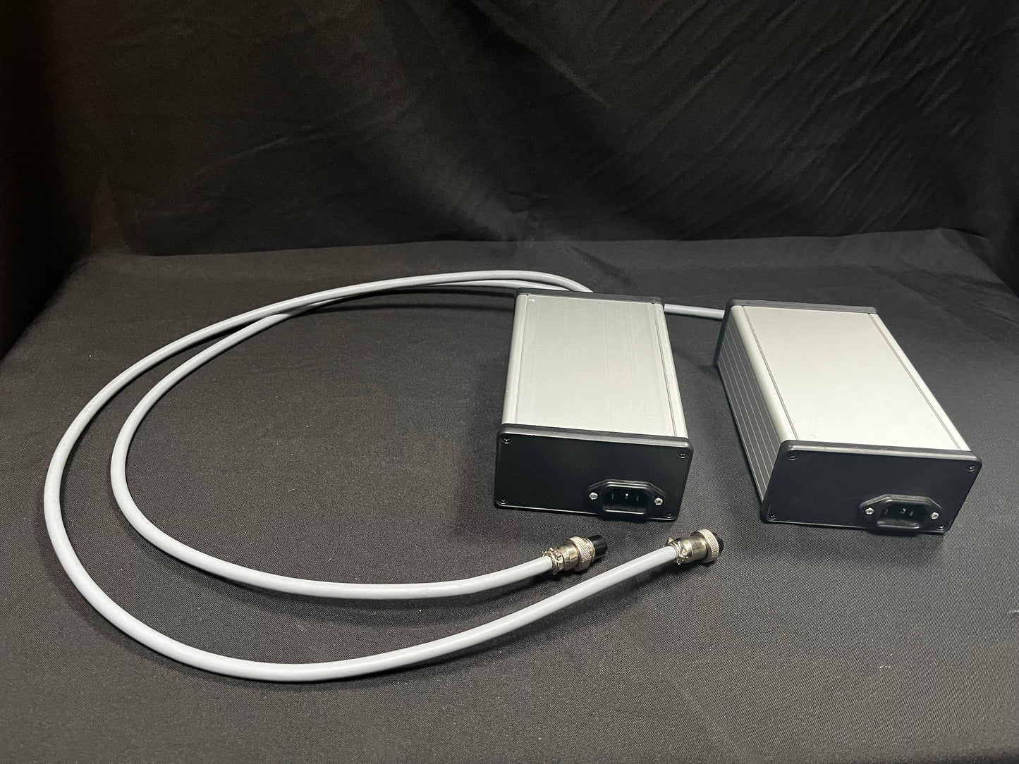 Verbesserte und modifizierte Dynacord DSP600 Aktivweichen mit linearer Stromversorgung