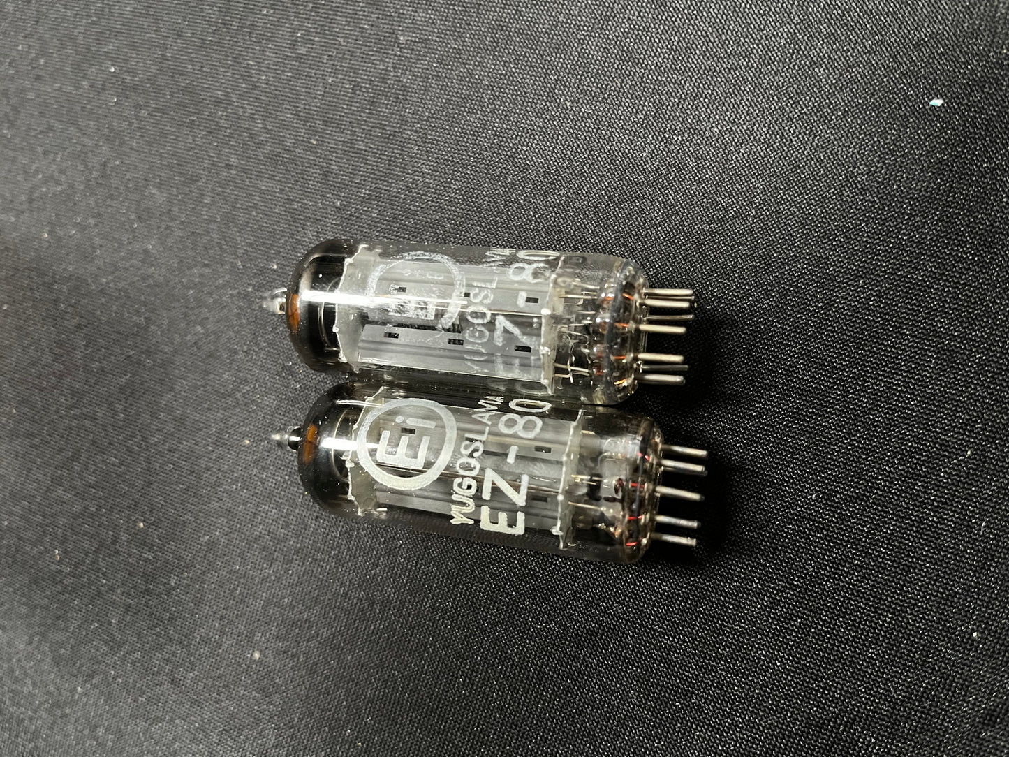 Philips EI Niš EZ80 pair