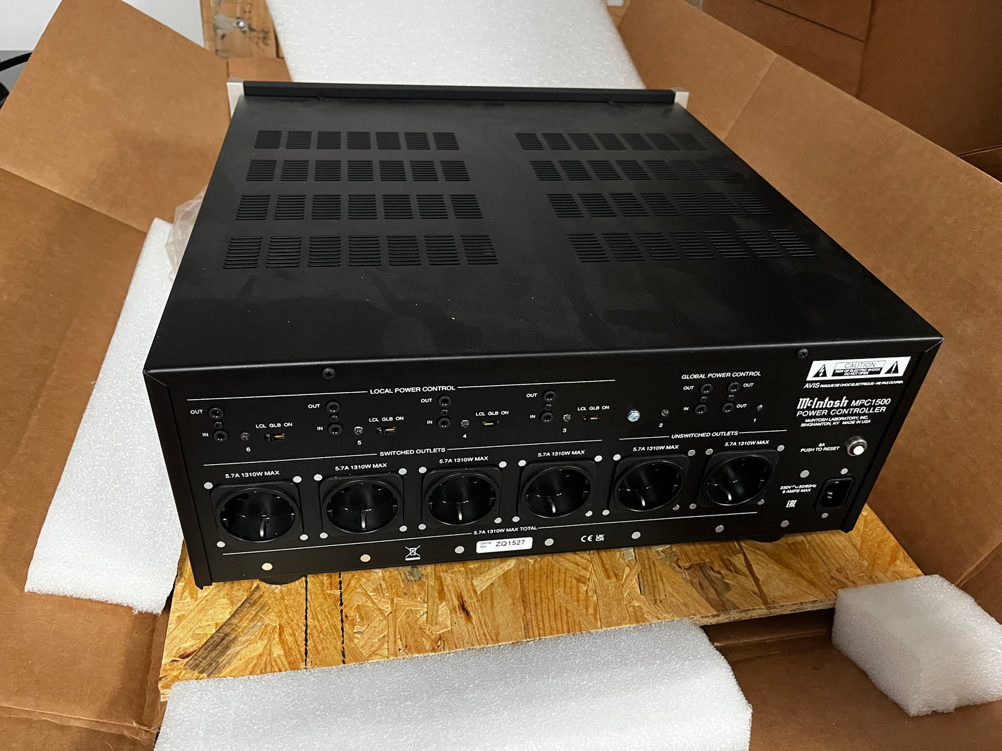McIntosh MPC1500 Power Controller
