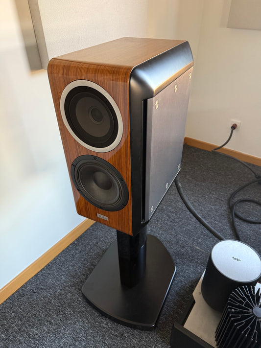 TAD Compact Evolution One CE1