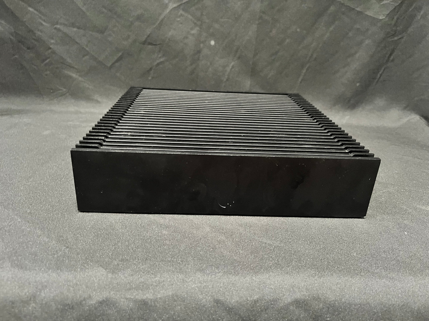 Roon Nucleus 1 TB SSD mit linearem Netzteil 19 V